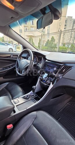 Hyundai Sonata-18