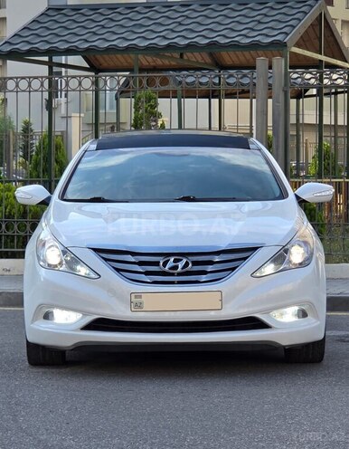 Hyundai Sonata-2