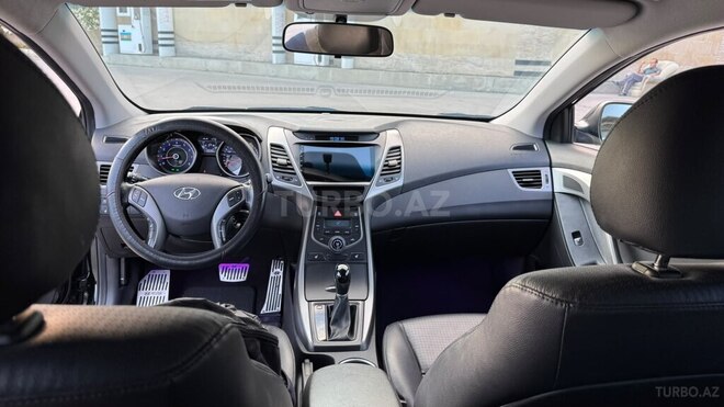 Hyundai Avante-2
