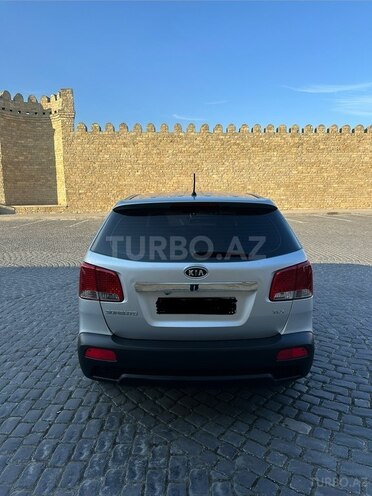 Kia Sorento-2