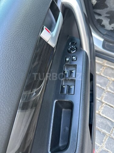 Kia Sorento-12