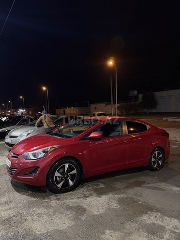 Hyundai Elantra-8