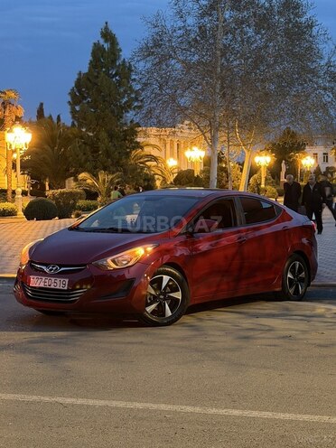 Hyundai Elantra-6