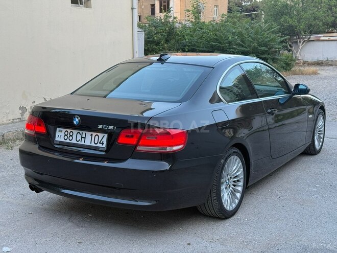 BMW 325-8