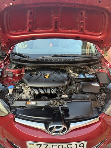 Hyundai Elantra-5