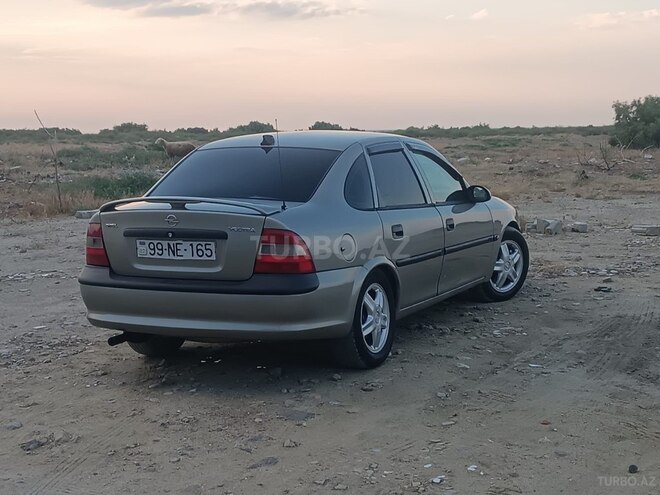 Opel Vectra-2