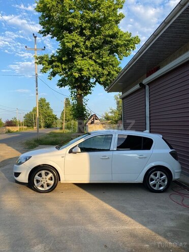 Opel Astra-2