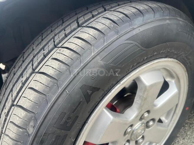 Toyota Prius-8