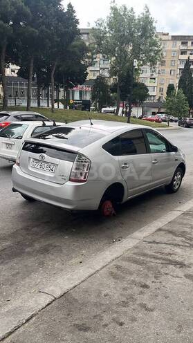 Toyota Prius-4