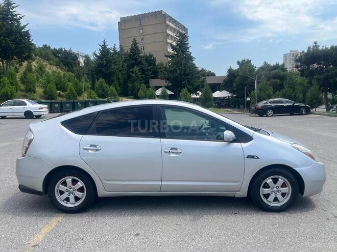 Toyota Prius-9