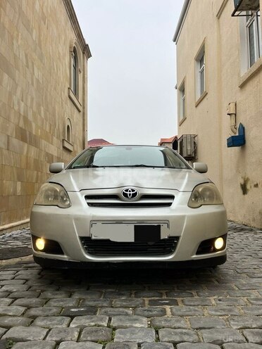 Toyota Corolla-4