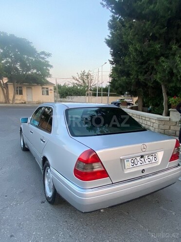 Mercedes C 200-2
