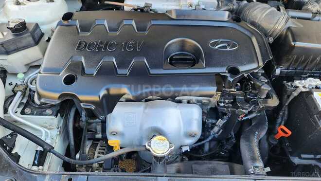 Hyundai Accent-8
