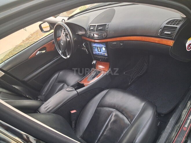 Mercedes E 220-8