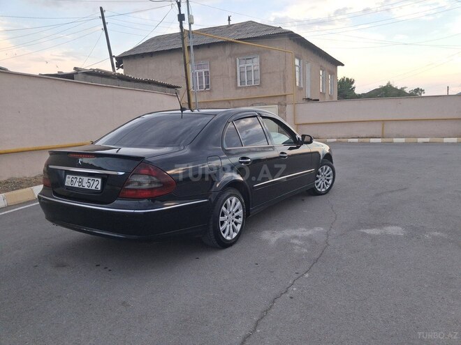 Mercedes E 220-3