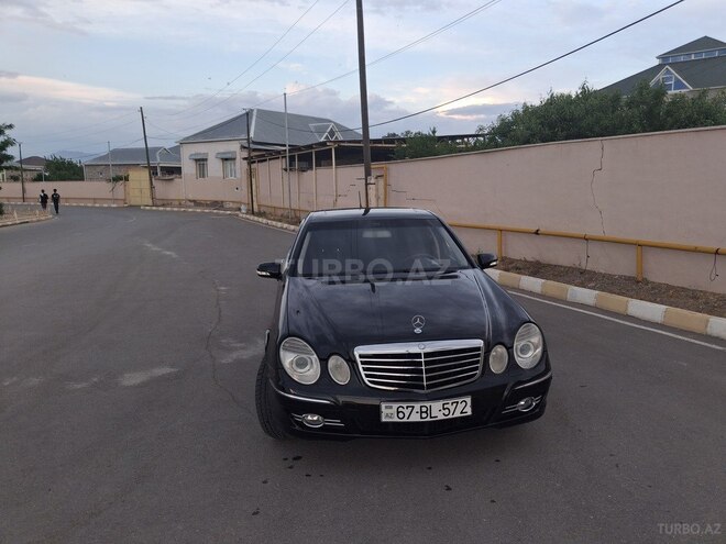 Mercedes E 220-1