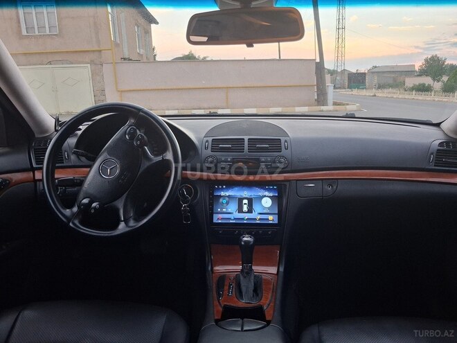 Mercedes E 220-7