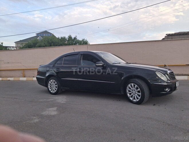 Mercedes E 220-2
