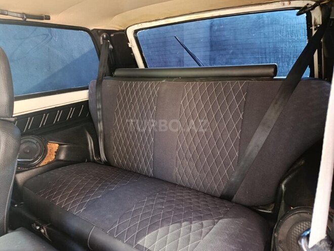 LADA (VAZ) Niva-8