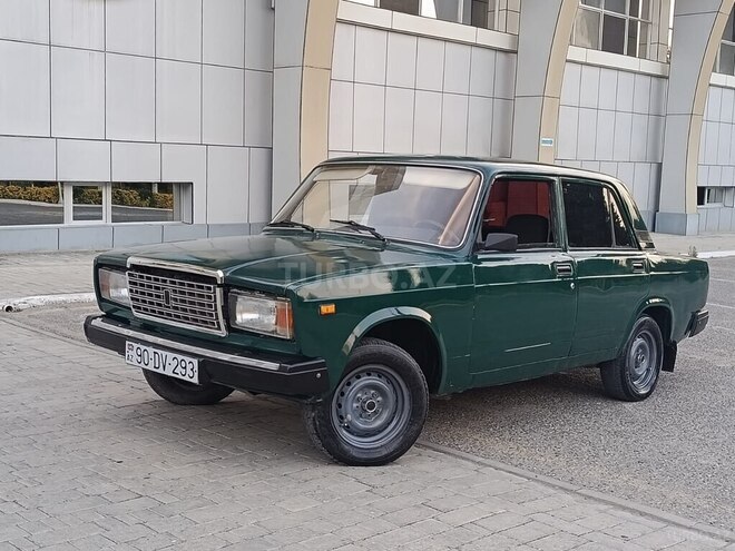 LADA (VAZ) 2107-15