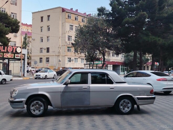 GAZ 31105 "Volga"-13
