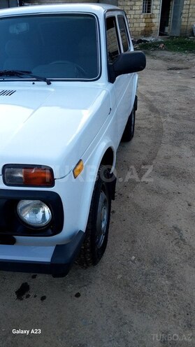 LADA (VAZ) Niva-15