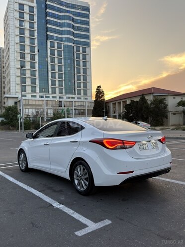 Hyundai Avante-4