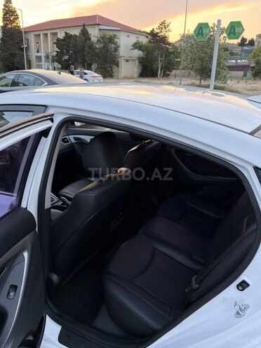 Hyundai Avante-7