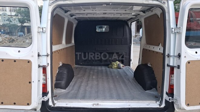 Ford Transit-5