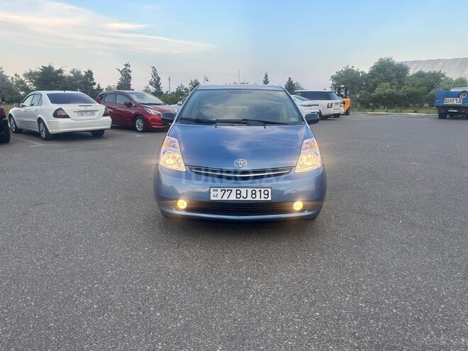 Toyota Prius-4