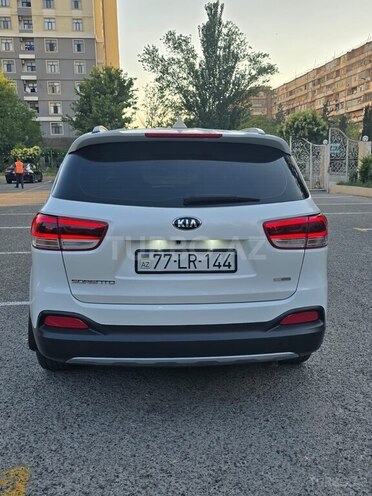 Kia Sorento-3