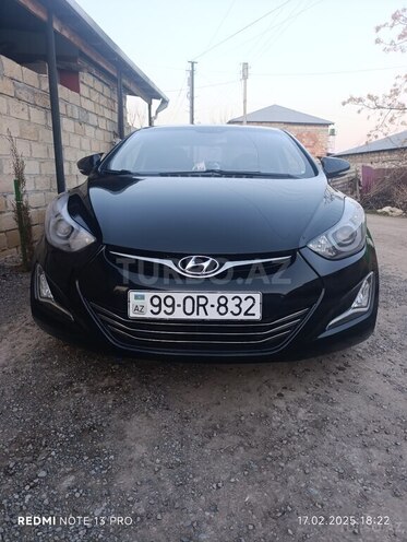 Hyundai Elantra-1