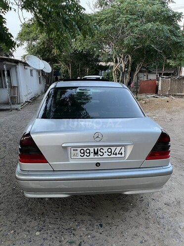 Mercedes C 180-2
