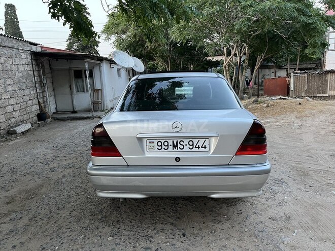Mercedes C 180-9