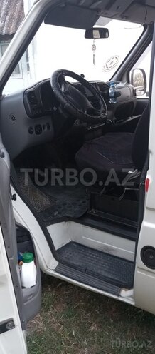 Ford Transit-8