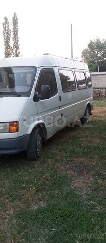 Ford Transit-5
