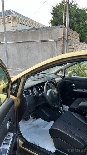 Nissan Tiida-7