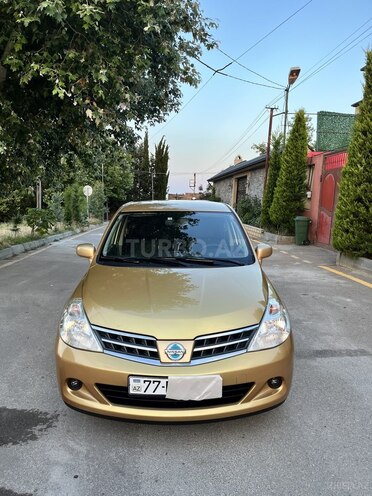 Nissan Tiida-1