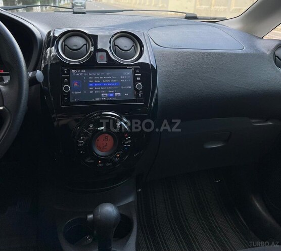 Nissan Note-8