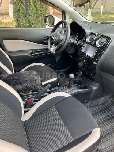 Nissan Note-5
