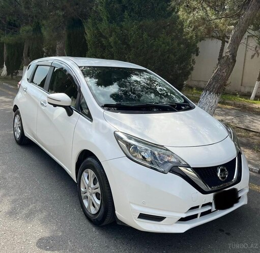 Nissan Note-2