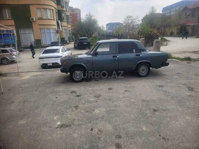 LADA (VAZ) 2107-2