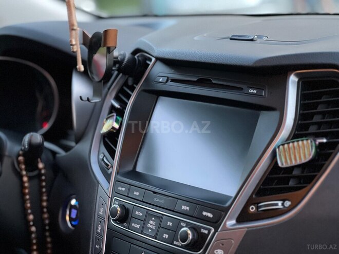 Hyundai Santa Fe-11