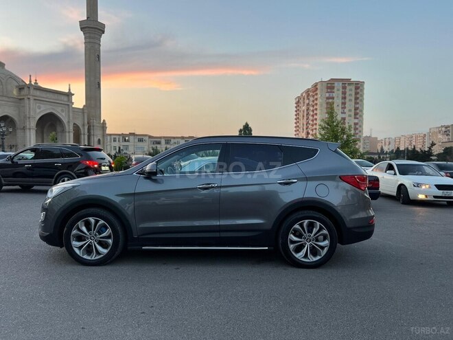 Hyundai Santa Fe-13