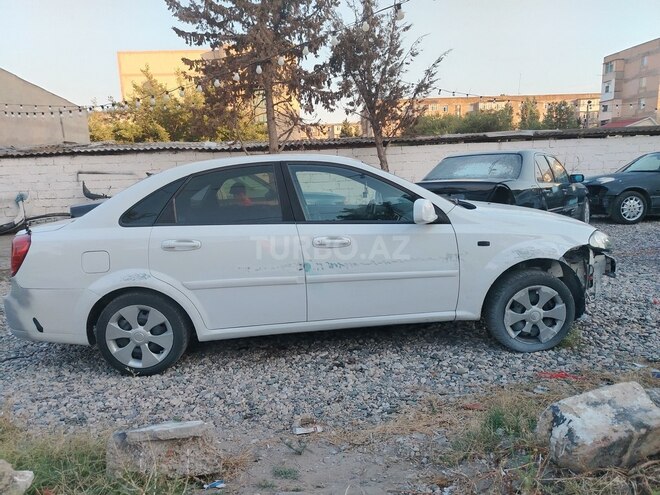 Daewoo Gentra-2