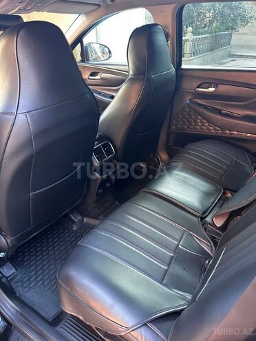 Hyundai Santa Fe-6