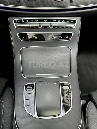 Mercedes E 300 de-14