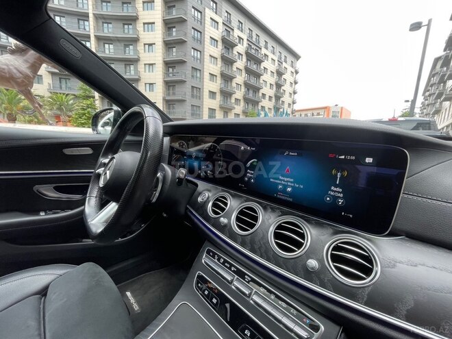 Mercedes E 300 de-16