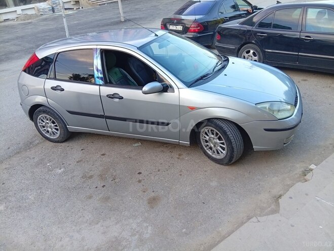Ford Focus-3