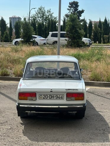 LADA (VAZ) 2107-4